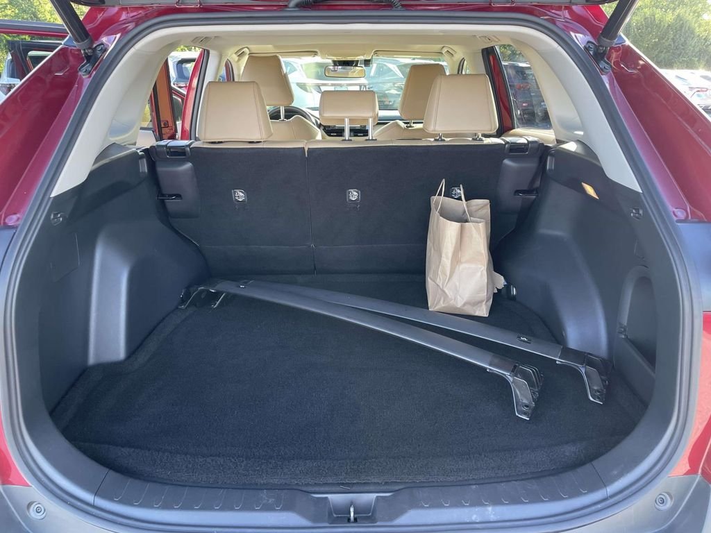 2021 Toyota RAV4 XLE Premium - Photo 31