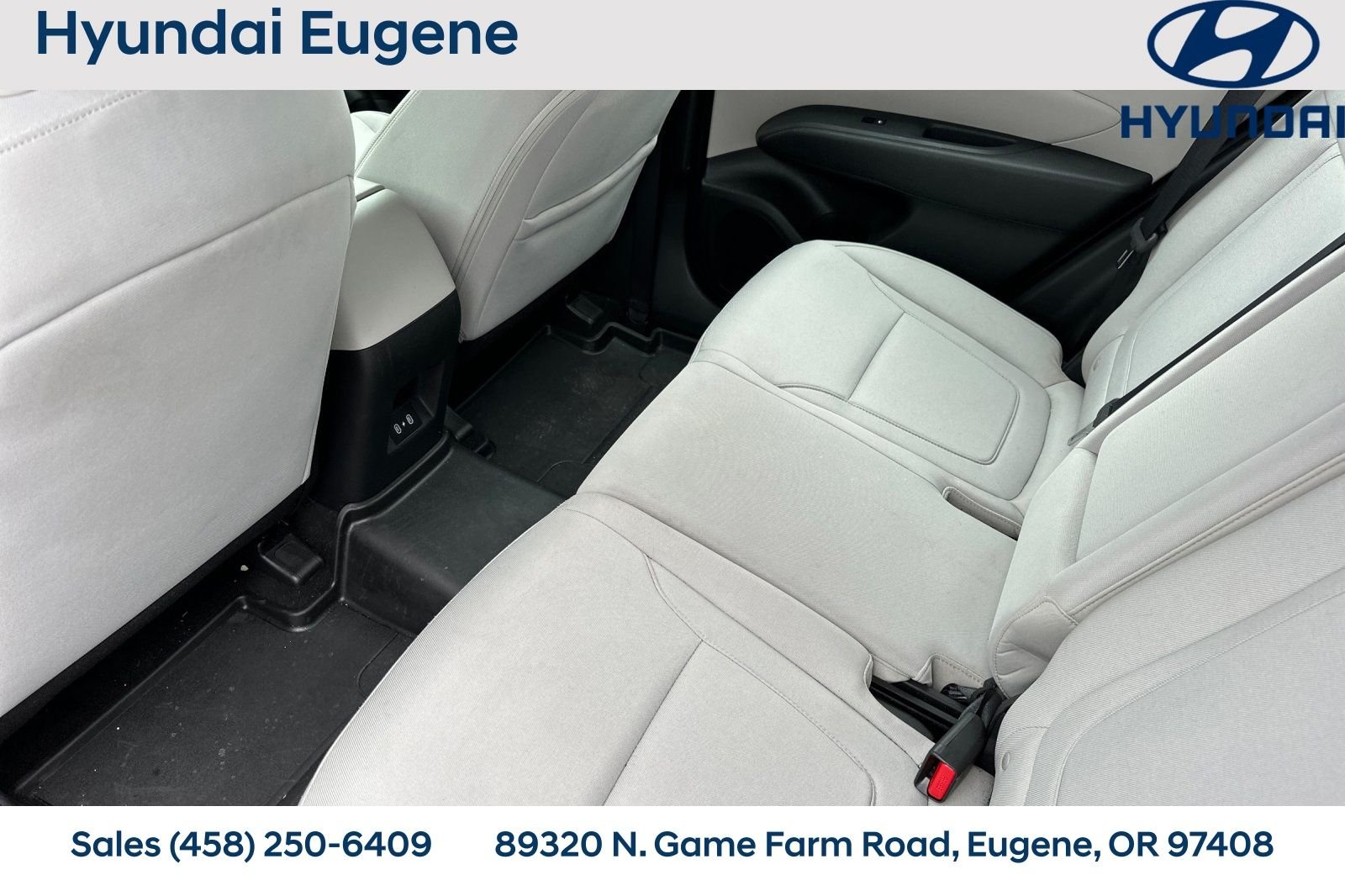 2025 Hyundai Tucson SE - Photo 16