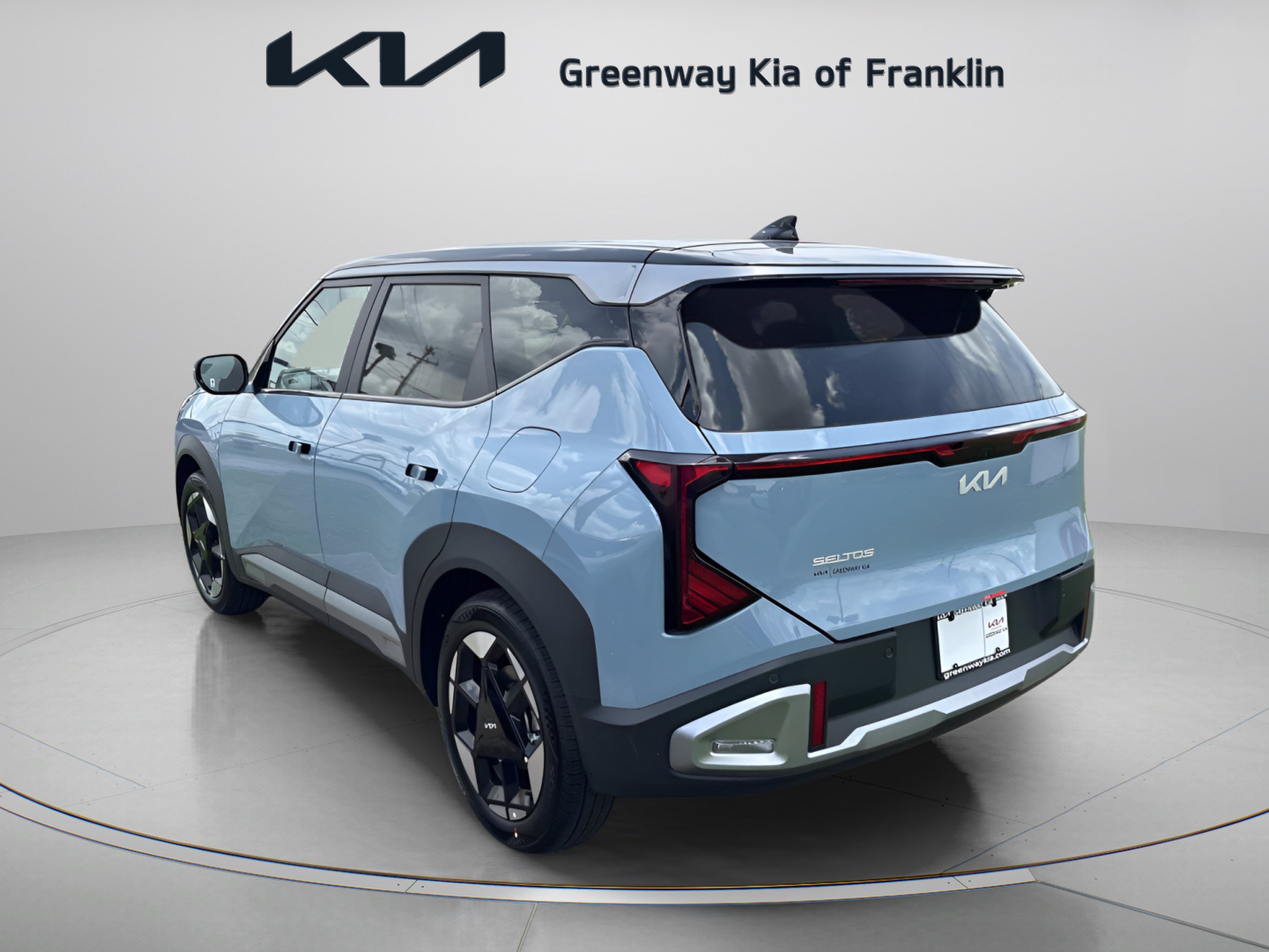 New 2027 Frost Blue / Black Roof Kia S image 4