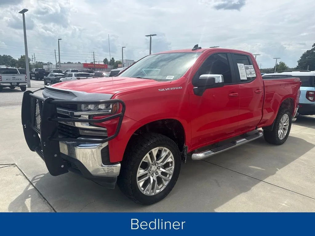 Used 2020 Red Chevrolet LT image 3