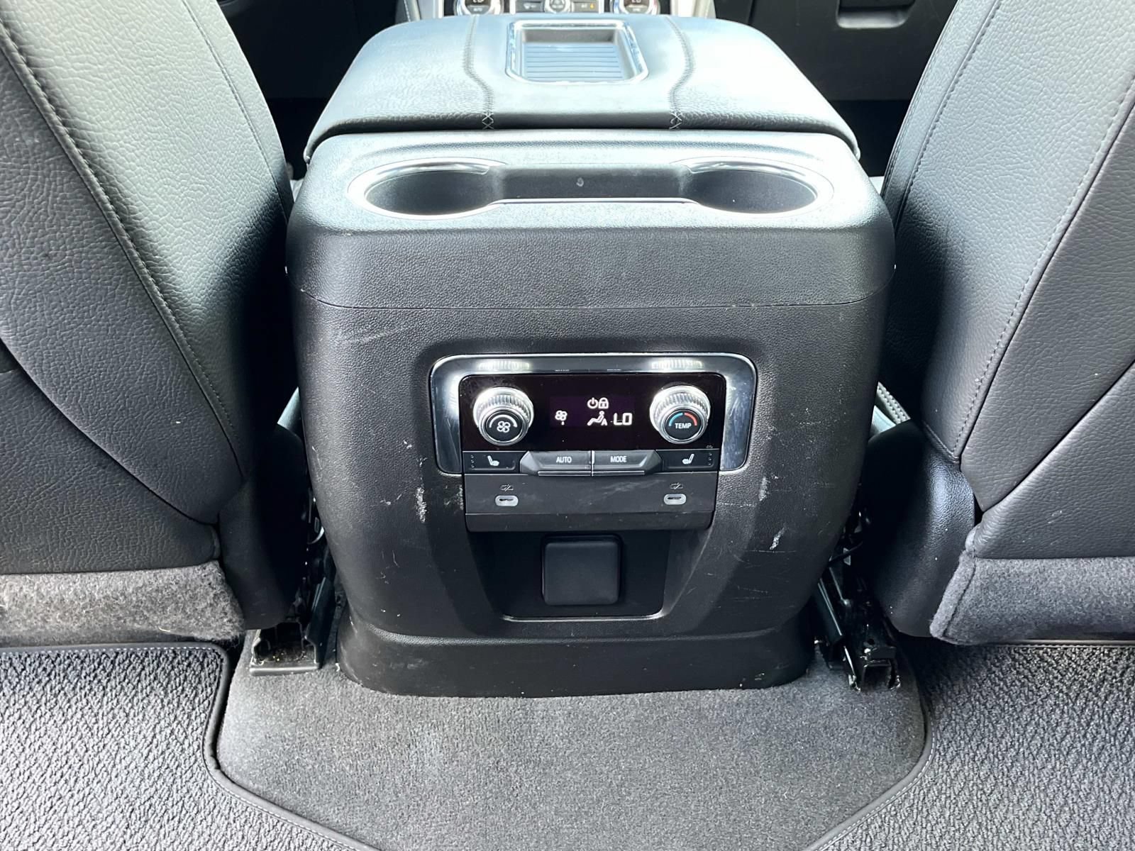 Used 2024 Onyx Black GMC Denali image 16