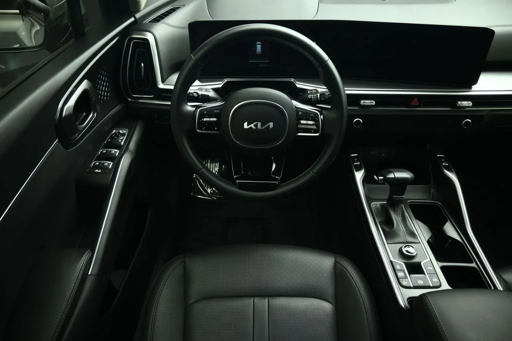 Certified Used 2024 Gray Kia EX image 5