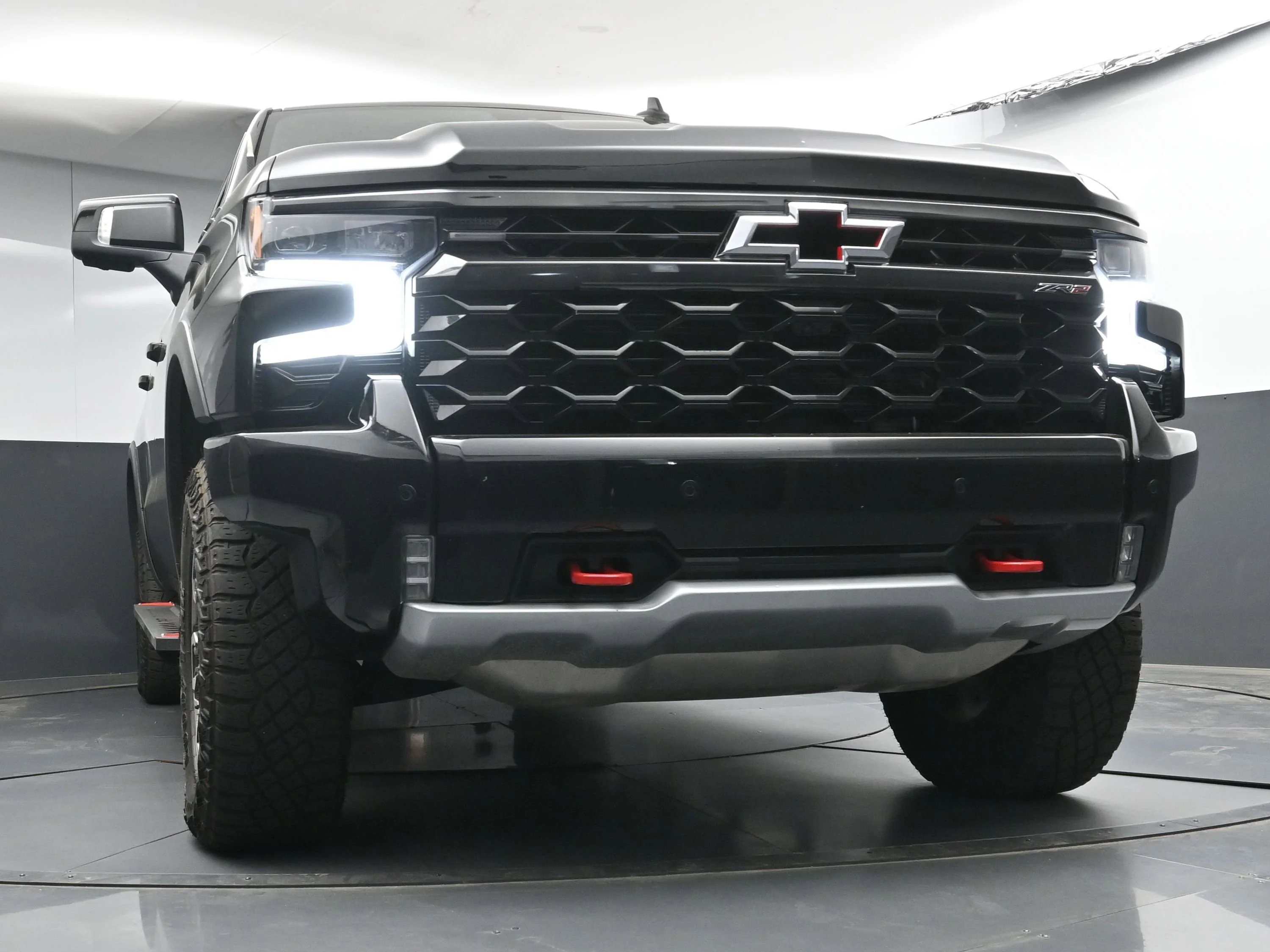 Used 2025 Black Chevrolet ZR2 image 28
