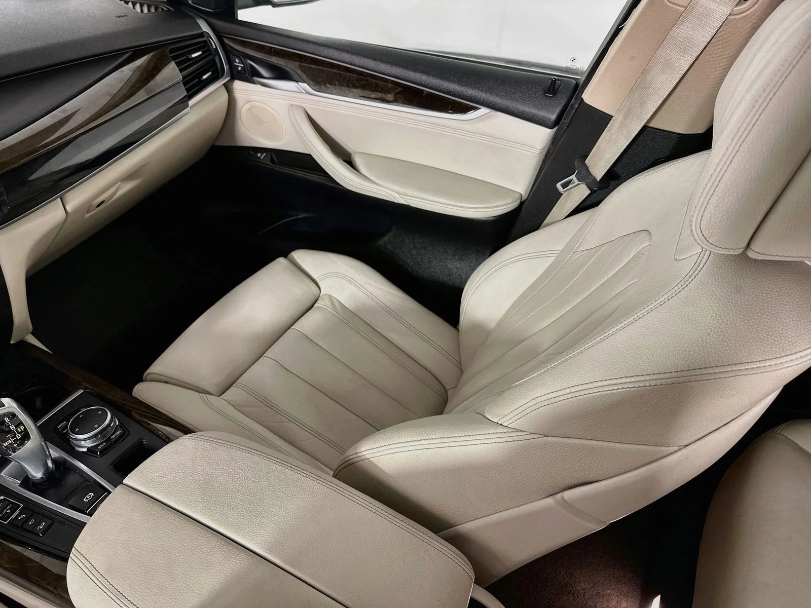 Used 2016 Brown Metallic BMW xDrive35i image 25