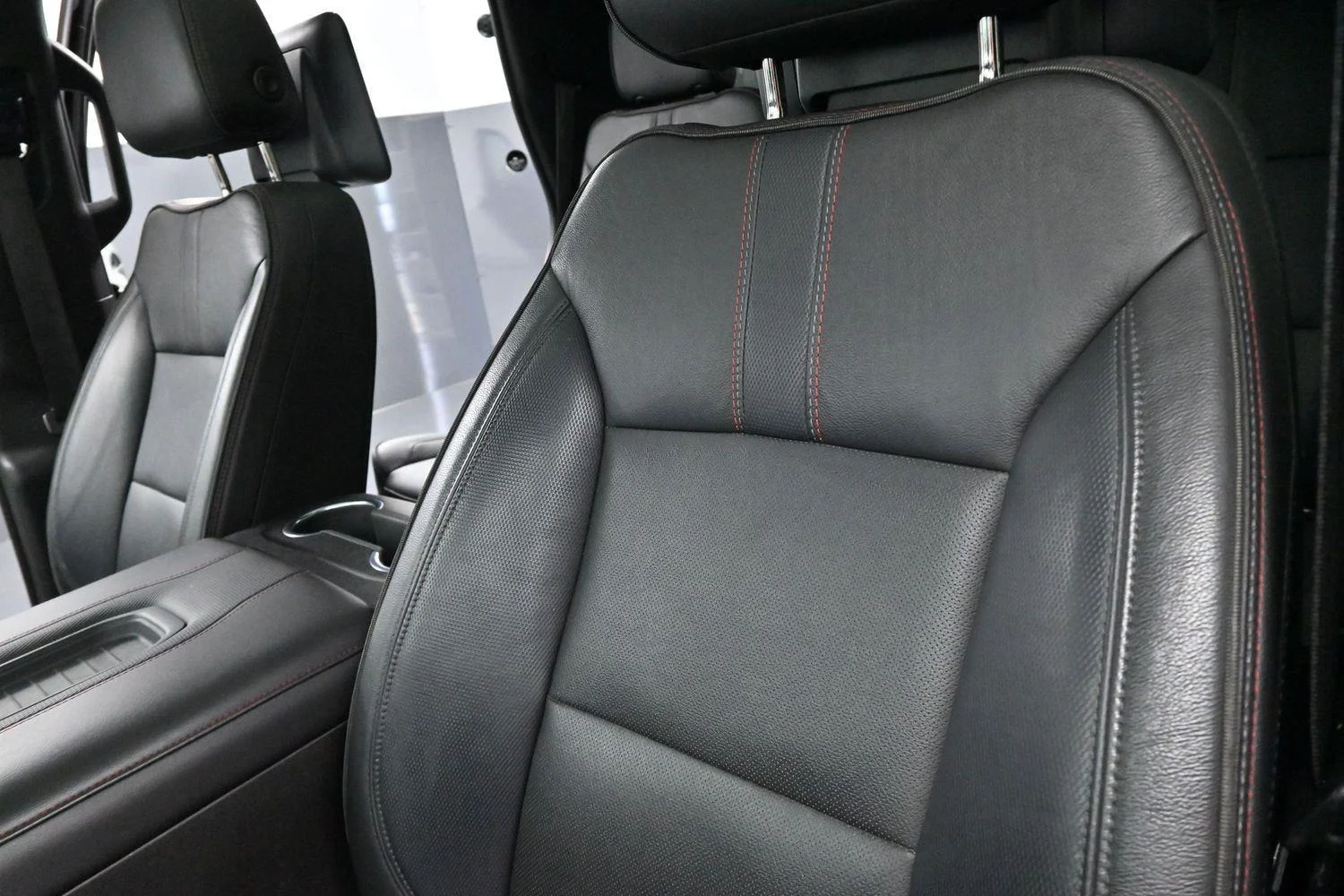Used 2021 CHERRY RED TINTCOAT Chevrolet RST image 17