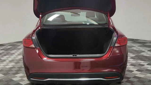 Used 2015 Red Chrysler Limited image 19