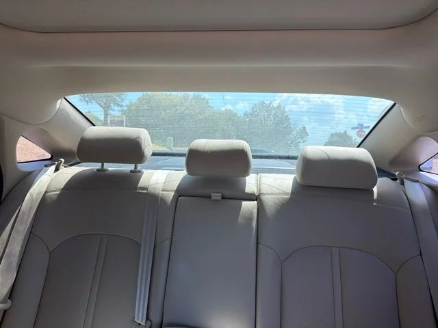 Used 2016 White Hyundai Limited image 18