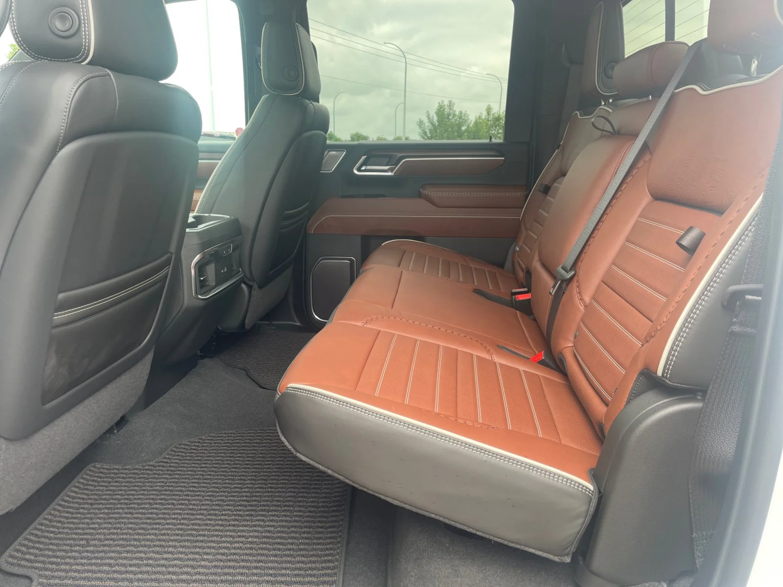 New 2026 Summit White GMC Denali Ultimate image 19