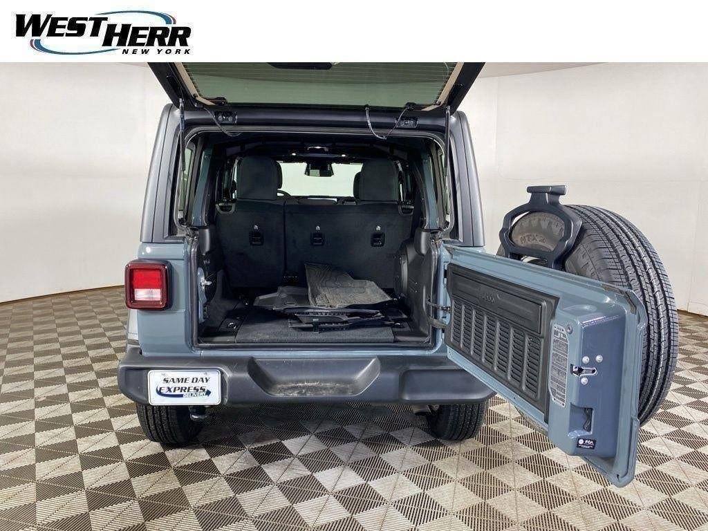 Used 2026 Anvil Clearcoat Jeep Sport S image 18