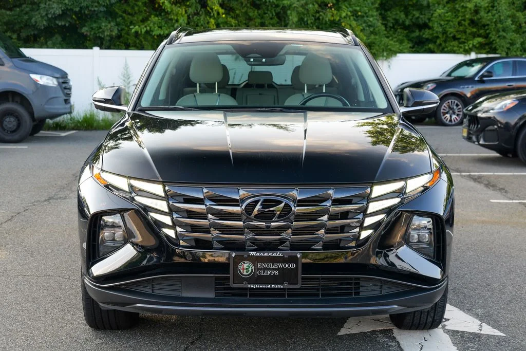 Used 2023 Phantom Black Hyundai Limited image 2