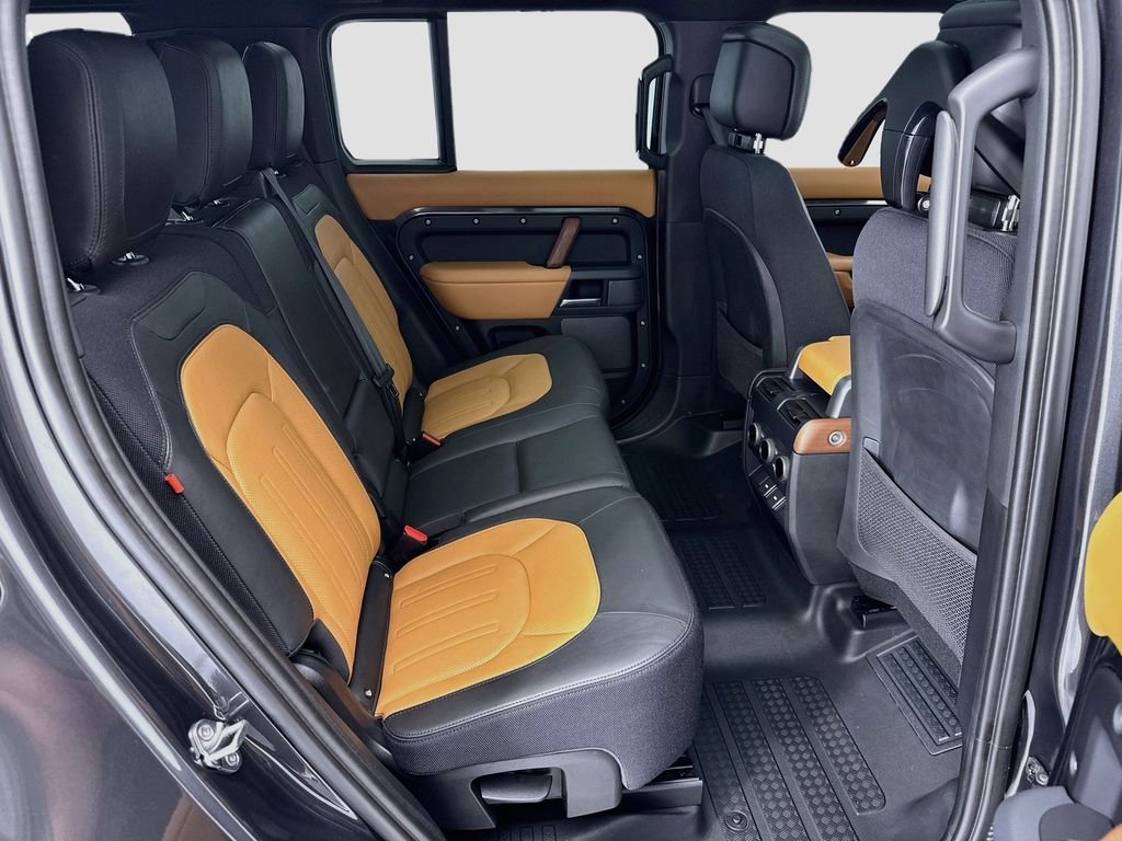 Used 2023 Santorini Black Metallic Land Rover X image 21