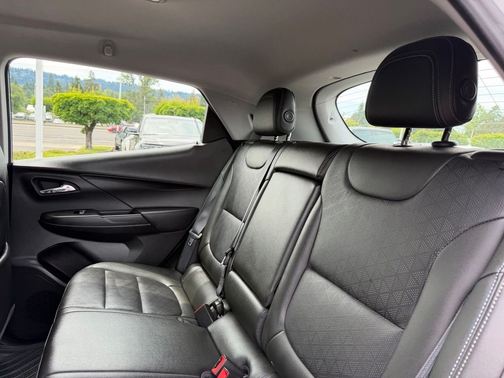 Used 2023 Summit White Chevrolet 2LT image 30
