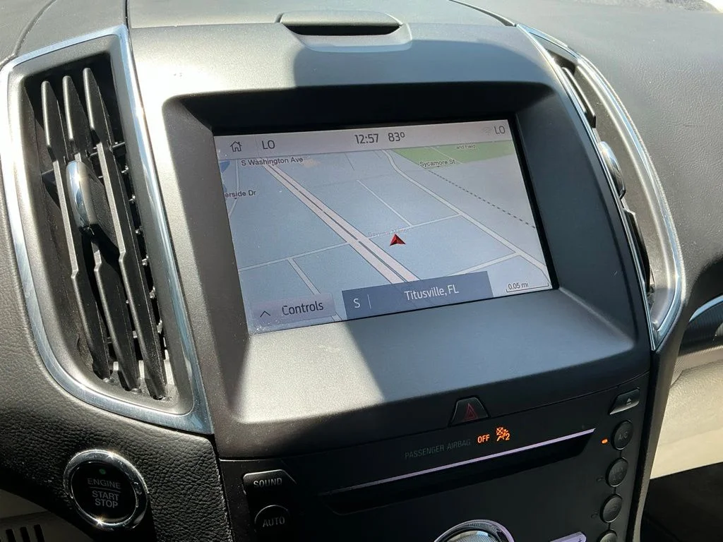 Used 2019 Silver Ford Titanium image 36