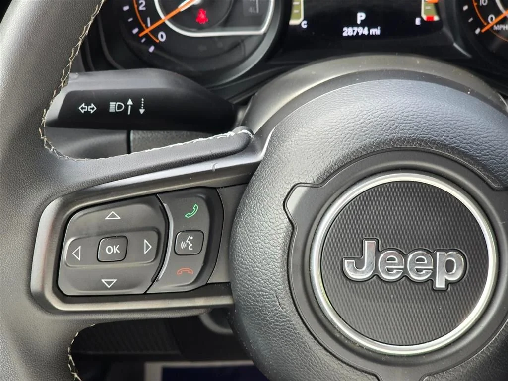 Used 2025 Black Jeep Rubicon image 15