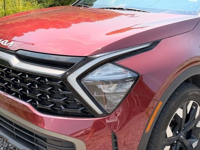 Used 2023 Red Kia X-Line image 4