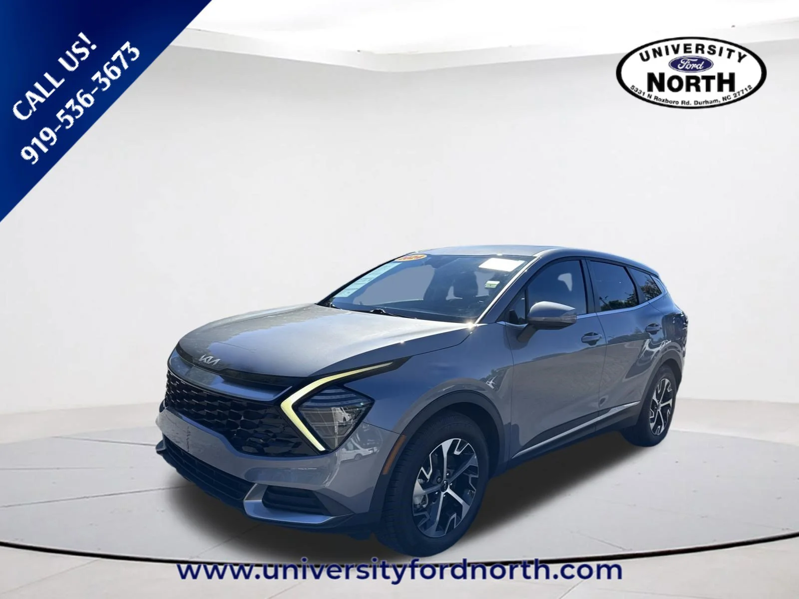 Used 2024 Everlasting Silver Kia EX image 3