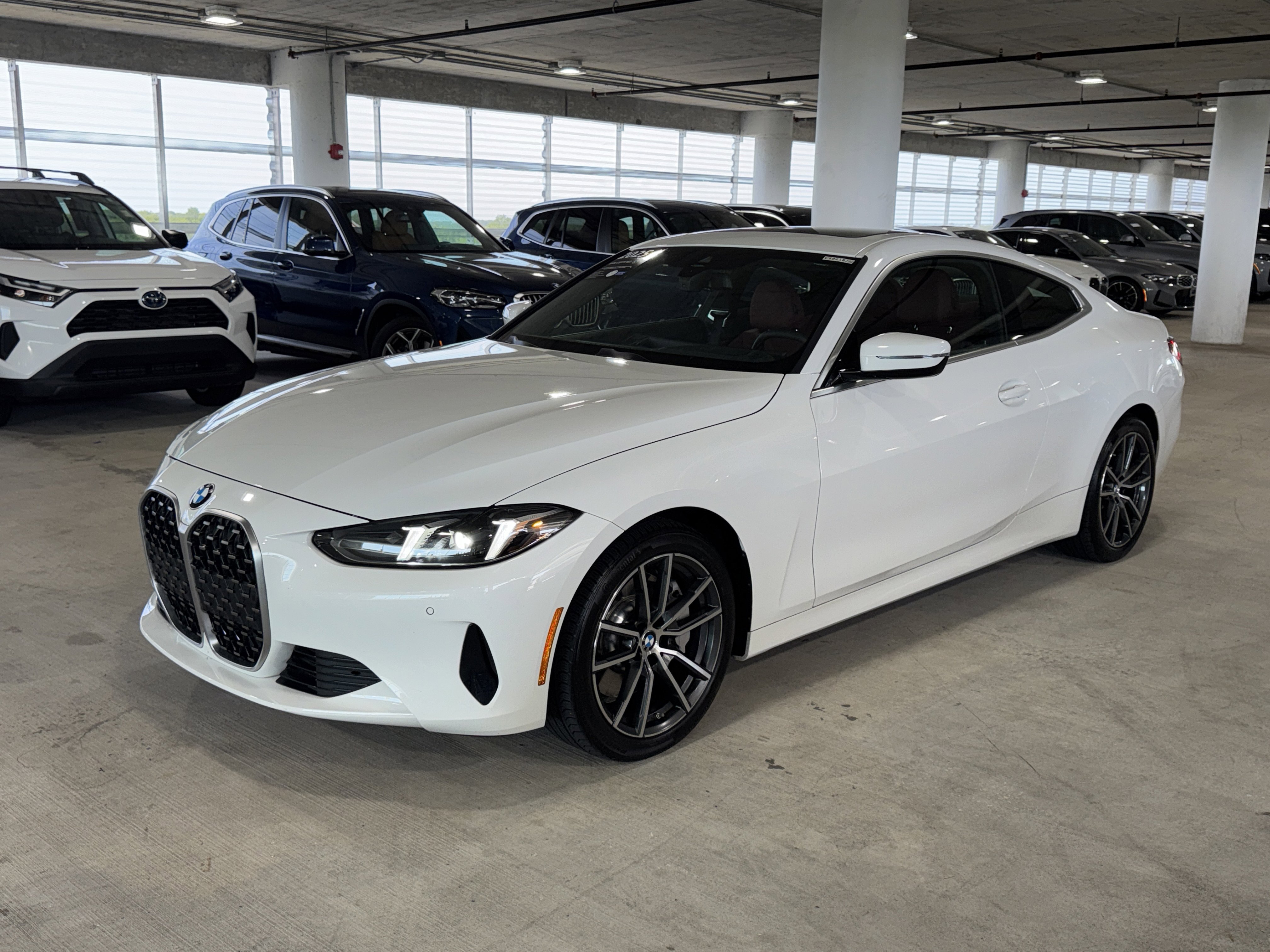Used 2025 Alpine White BMW 430i xDrive image 4