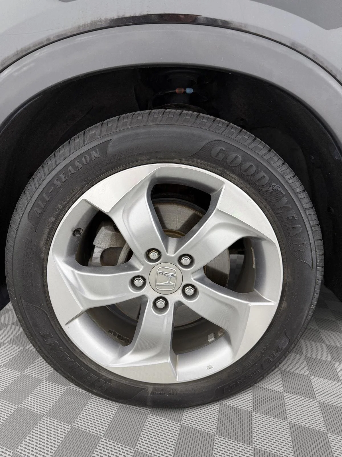 Used 2018 Crystal Black Pearl Honda LX image 19