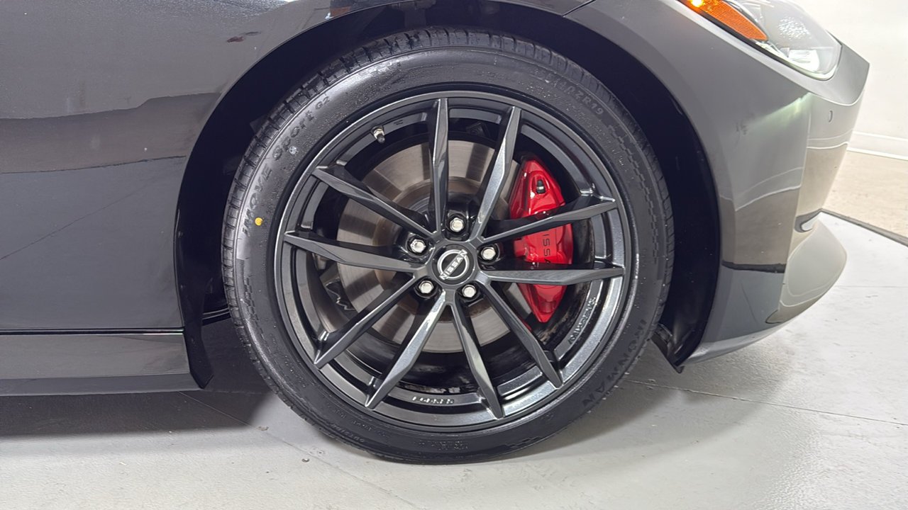Used 2025 Black Nissan Performance image 20