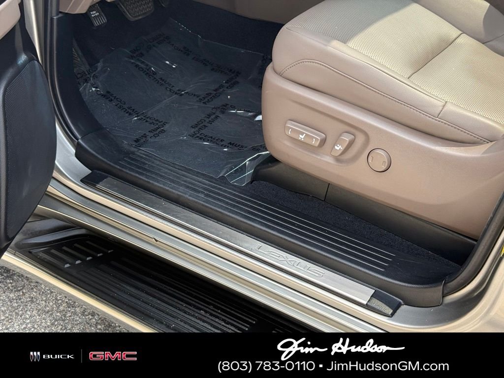 Used 2022 Silver Lexus 460 image 23