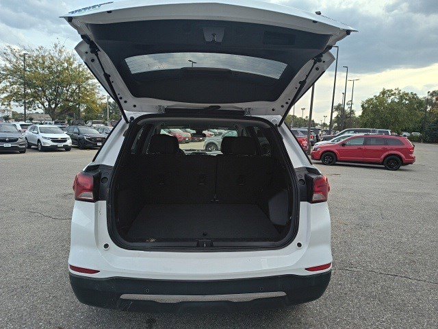 Used 2022 Summit White Chevrolet LT image 14