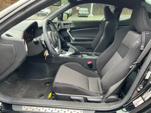 Used 2020 Raven Toyota  image 12
