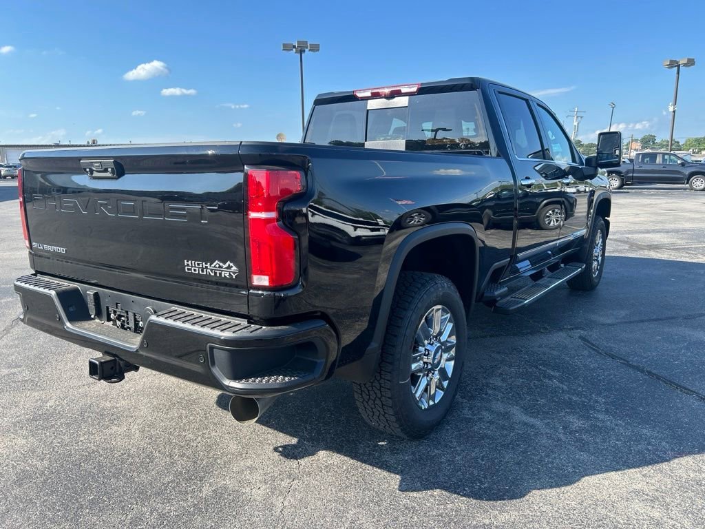 New 2026 Black Chevrolet High Country image 3