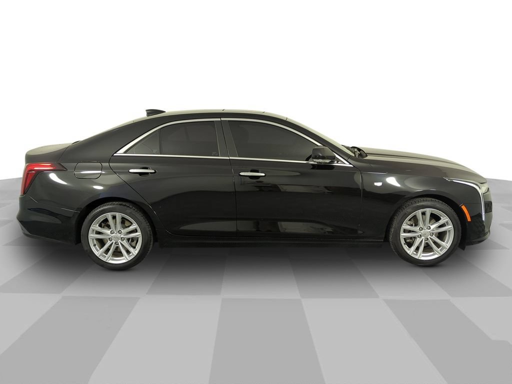 Used 2022 Black Raven Cadillac Luxury image 7