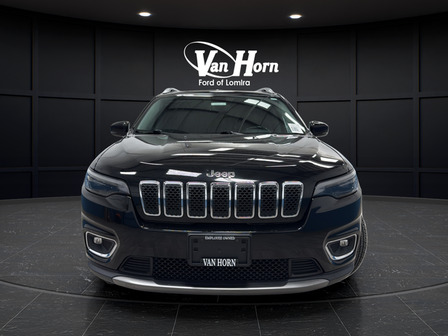 Used 2020 Diamond Black Crystal Pearlcoat Jeep Limited image 2