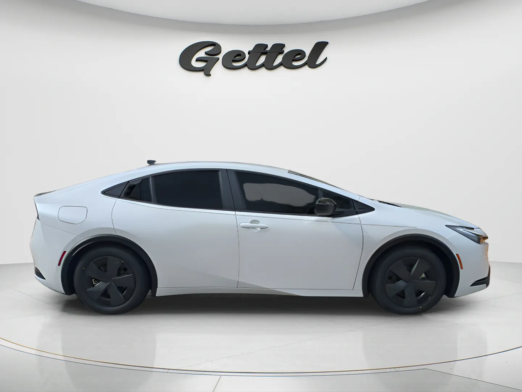 New 2026 Wind Chill Pearl <sup>1</sup> Toyota  SE image 4