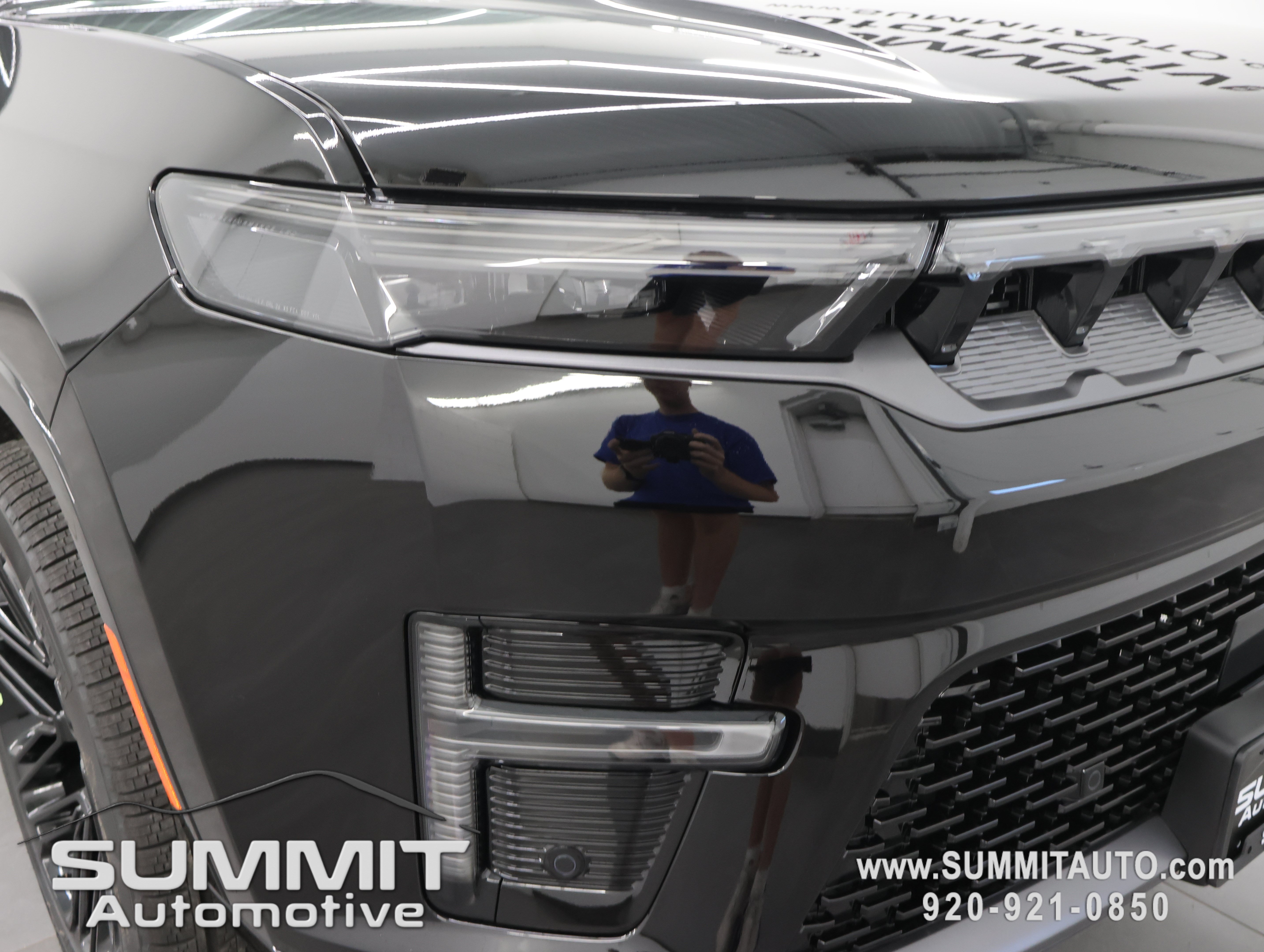 New 2026 Black Jeep Limited Reserve image 27