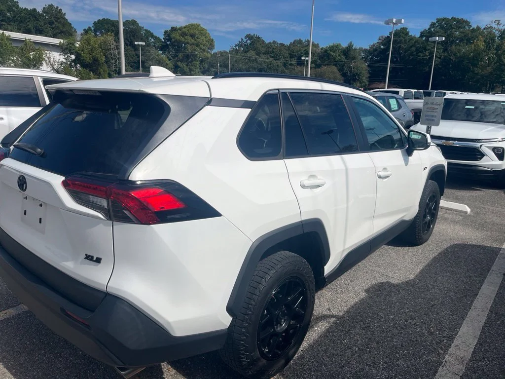 Used 2023 White Toyota XLE image 4
