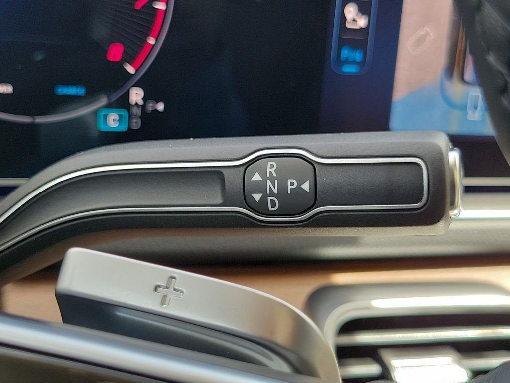 New 2026 Polar White Mercedes-Benz GLS 450 image 30