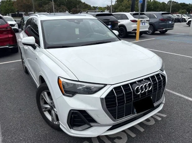 Used 2022 Ibis White Audi Premium image 2