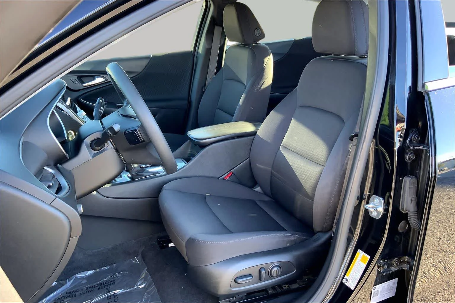 Used 2024 Mosaic Black Metallic Chevrolet LT image 8