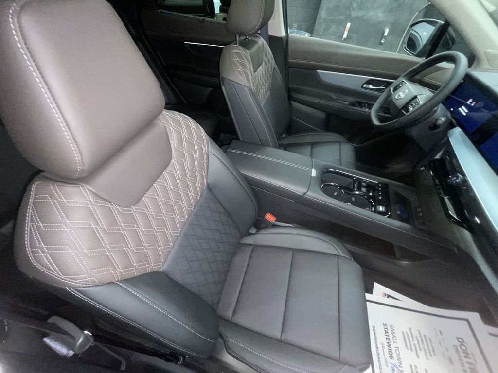 New 2026 Blue Nissan Platinum image 25