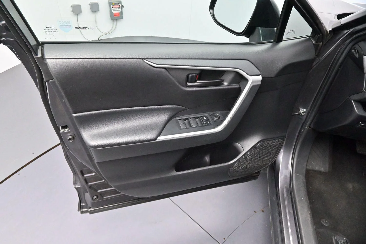 Used 2024 Magnetic Gray Metallic Toyota LE image 9
