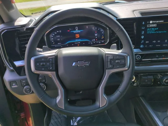 Used 2025 Red Chevrolet RST image 14