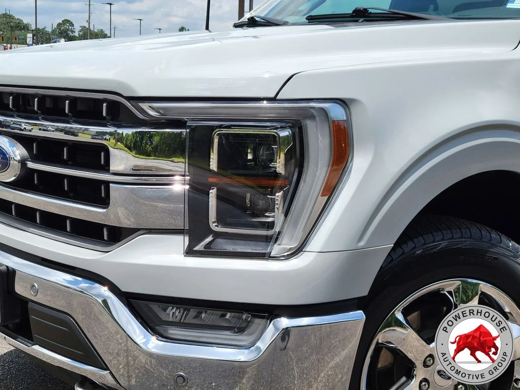 Used 2023 White Ford Lariat image 11