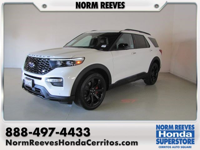 2023 Ford Explorer ST 4WD's photo