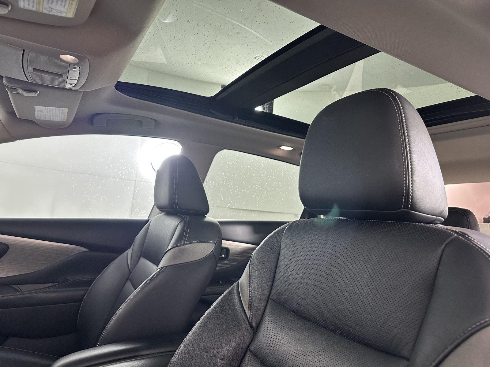 Used 2016 Brilliant Silver Metallic Nissan SL image 22