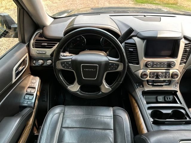 2020 GMC Yukon Denali - Photo 31