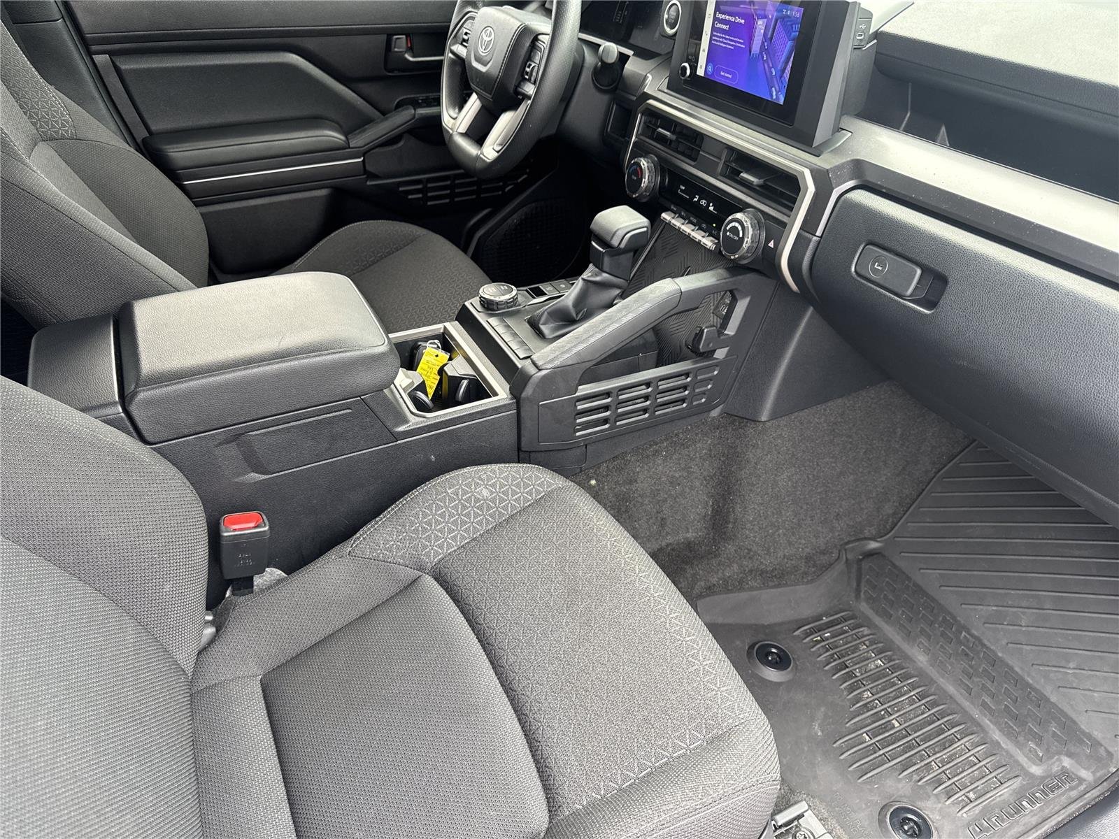 Used 2025 Ice Cap Toyota SR5 image 34