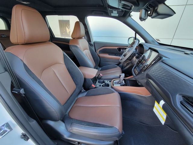 Used 2025 Crystal White Pearl Subaru Touring image 21