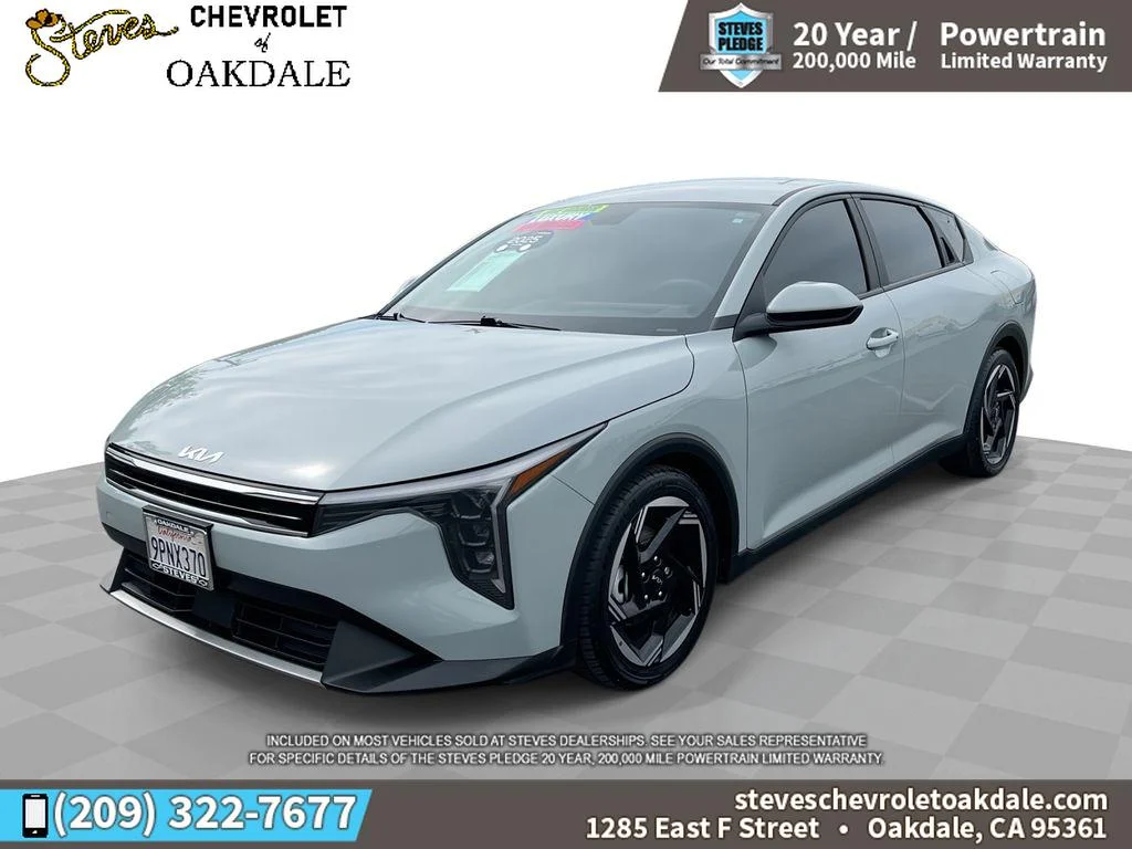2025 Kia K4 EX AT's photo