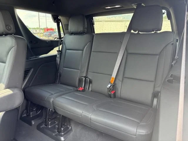 Used 2023 Summit White Chevrolet Z71 image 10