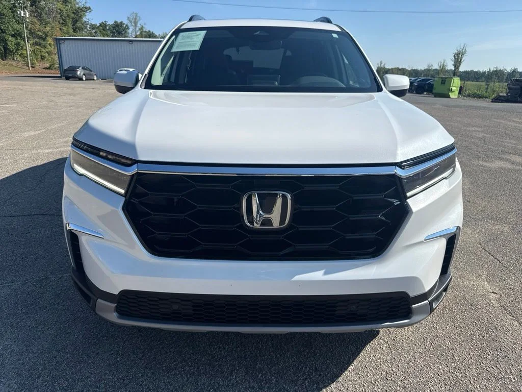 Used 2023  Honda Touring image 8