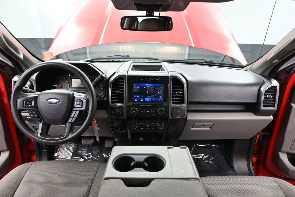 Used 2020 Red Ford XLT image 18