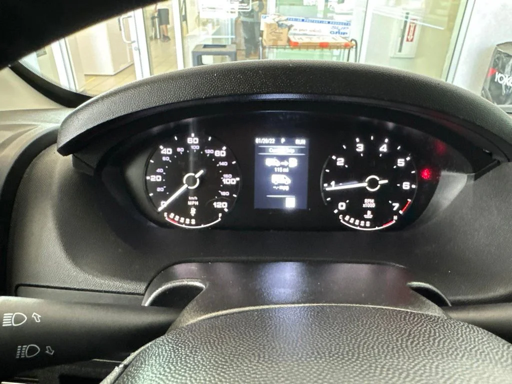 Used 2022 White Ram High Roof image 14