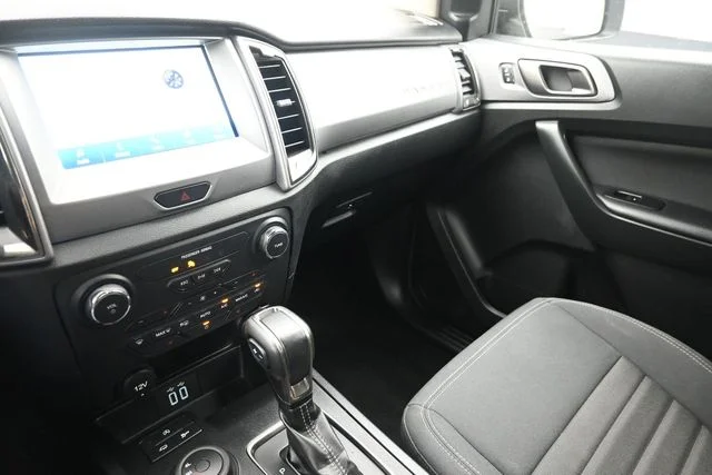 Used 2022 Oxford White Ford XLT image 29